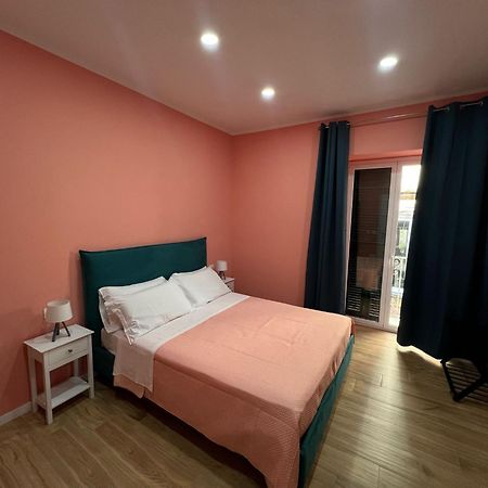 Mastersa' Guest House Napoli Bagian luar foto