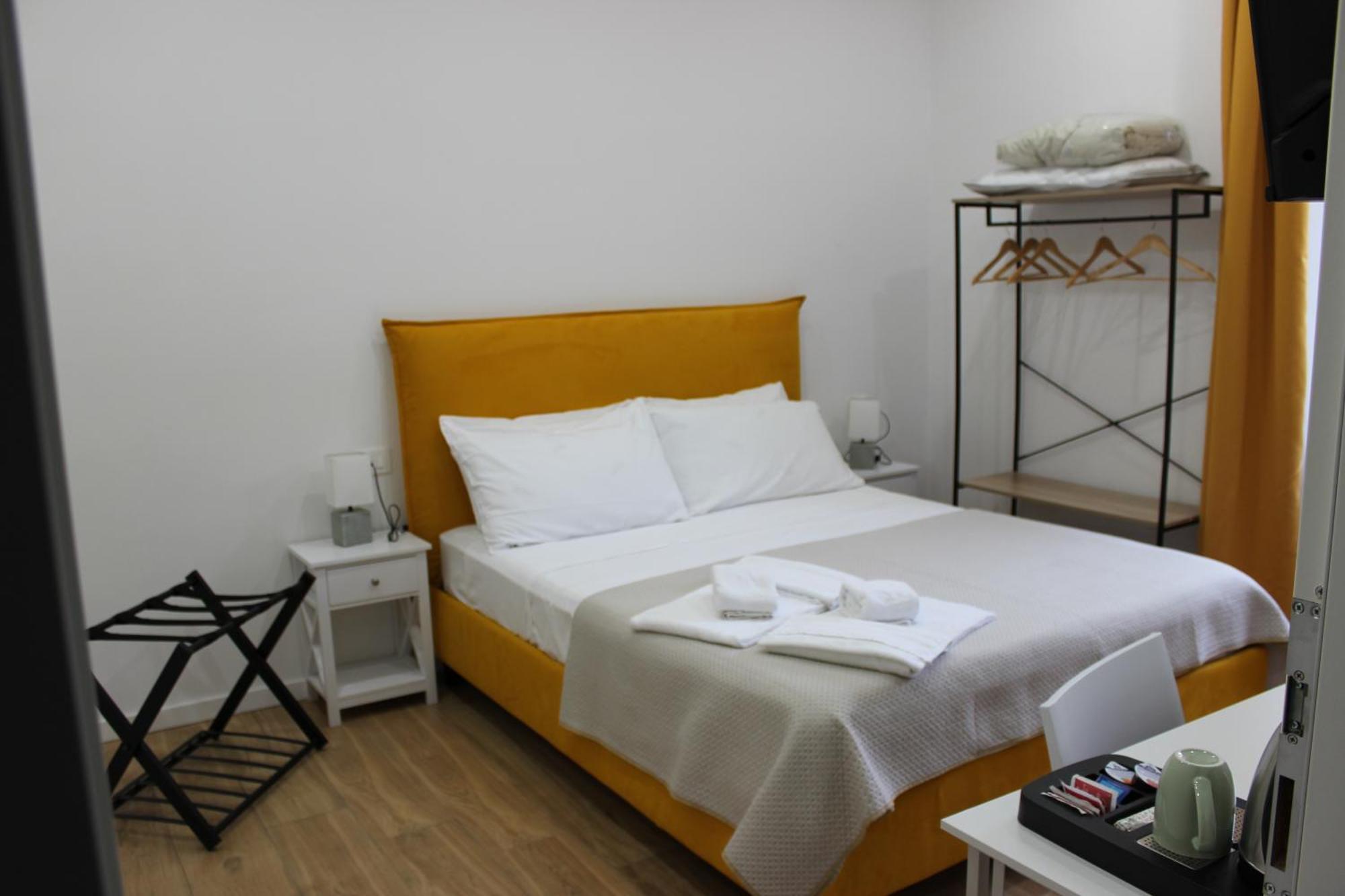 Mastersa' Guest House Napoli Bagian luar foto