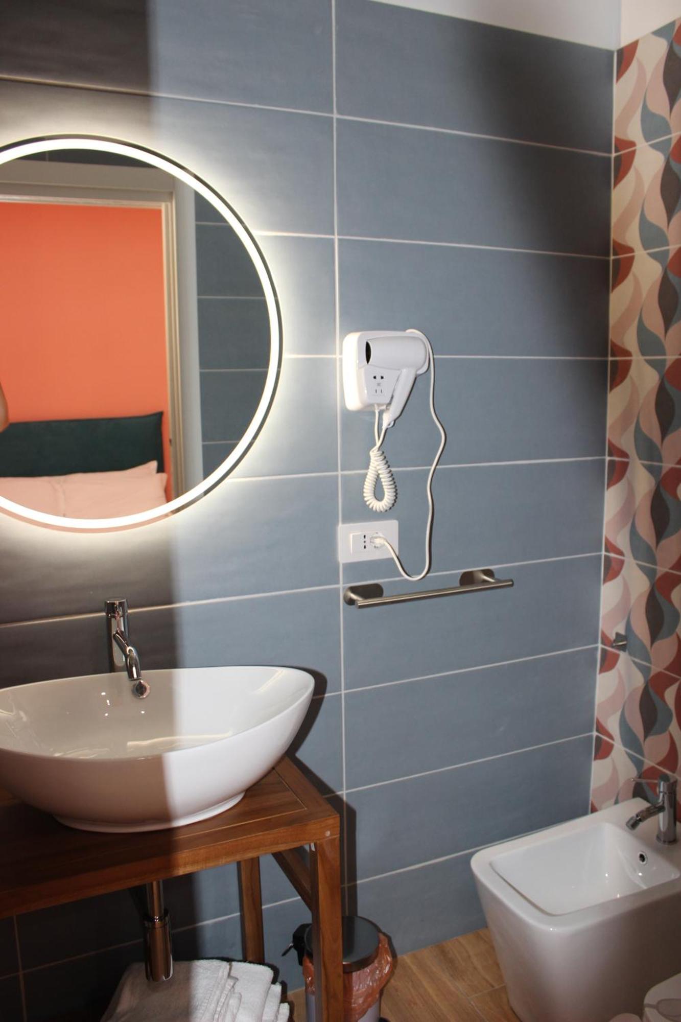 Mastersa' Guest House Napoli Bagian luar foto